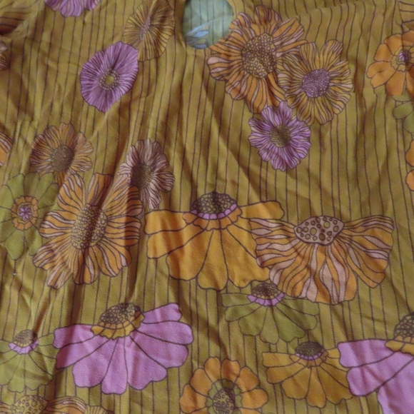 Nine Lives Bazaar floral Blouse viscose sz 10 - Picture 2 of 6